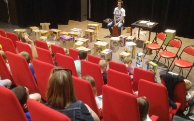 Présentation du Cajon aux élèves de l'école primaire de Songeons